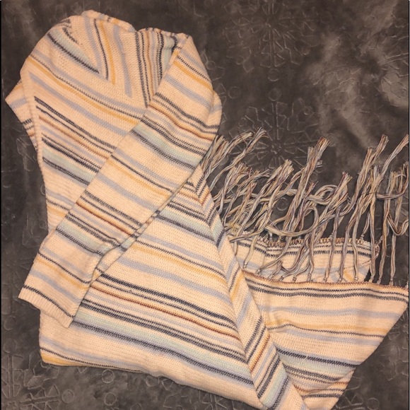 Lucky brand cardigan. - Picture 1 of 4